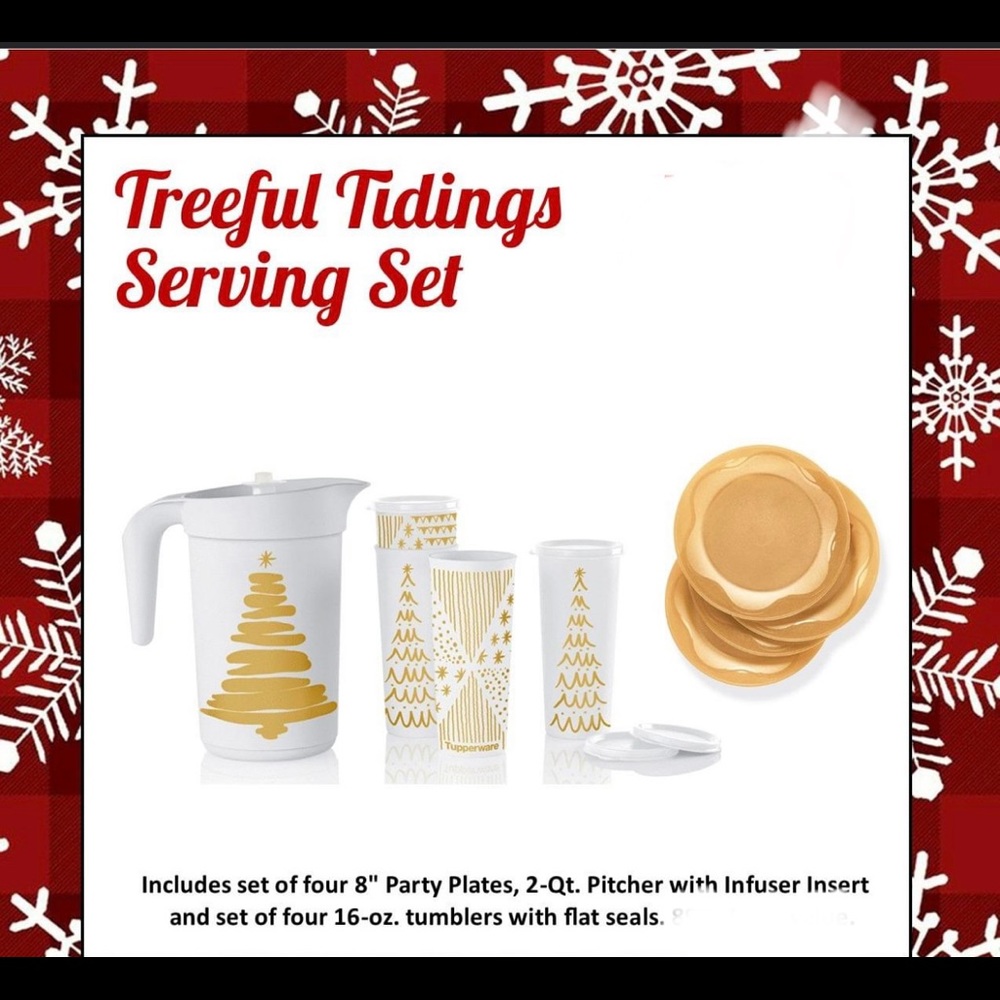 New!! Tupperware tree tidings serving set